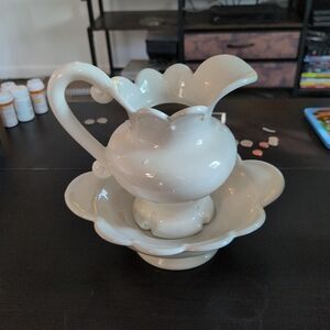 Arnels Pottery Pearlescent Ceramic Pitcher and Bowl Set
